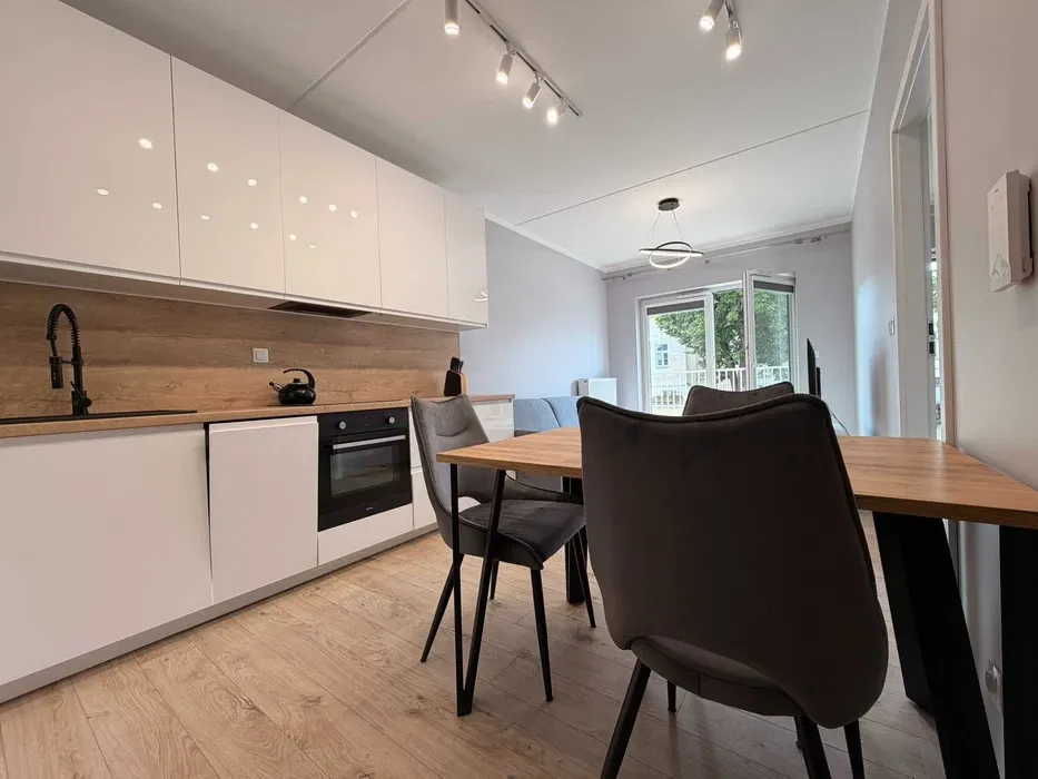 Wynajmę nowy apartament w Centrum Częstochowy z garażem /brak prowizji / - 1/8