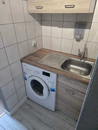 2 pokojowe mieszkanie 27m2 w Gdyni - miniatura 5