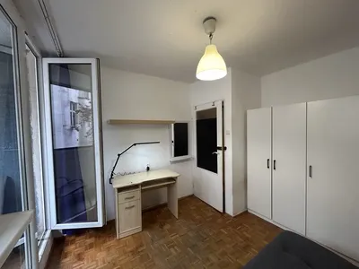 Pokój w centrum. Jednosoobowy. Wolny od zaraz - miniatura 2