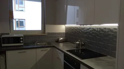Kawalerka Warszawa 4 min do Metro Wileńska, garaż - miniatura 4