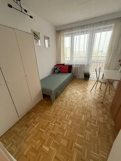 Pokój z balkonem ! UKW / CM UMK/ ul.Karpacka 39B