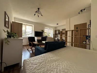 Mieszkanie kawalerka 32m Krakow Nowa Huta os. Górali - miniatura 3