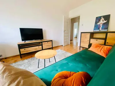 Przytulne mieszkanie blisko morza , duży balkon i garaż podziemny - miniatura 5