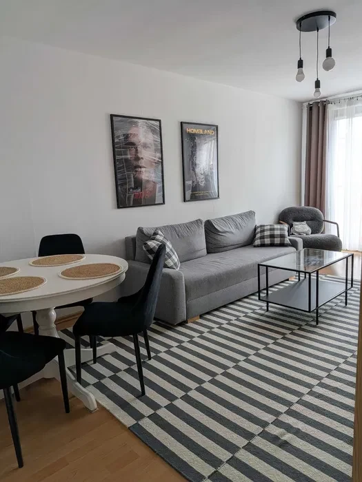 2 pokoje, 43 m² | osobna kuchnia | nowa łazienka | Stogi - 1/8