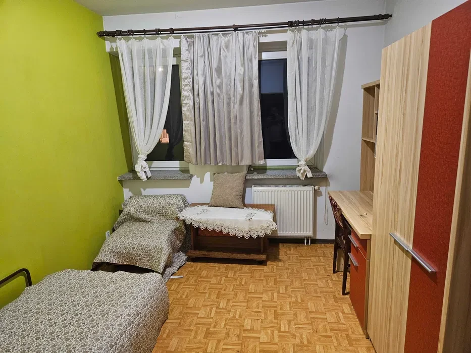 Samodzielny pokój os. II Pułku Lotniczego, Kraków - 1/6