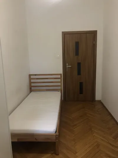 Jednoosobowy pokój blisko dworca Gdańskiego - miniatura 2