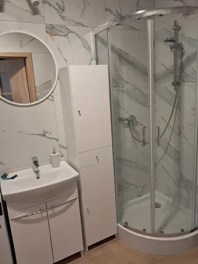 Wynajmę nową kawalerkę na Piłsudskiego - miniatura 4