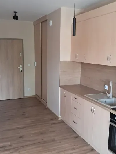 Wynajmę nową kawalerkę na Piłsudskiego