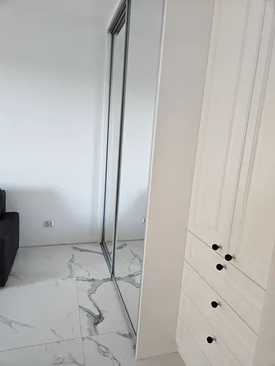 Pokój w mieszkaniu przy ul. Jurowieckiej - miniatura 3
