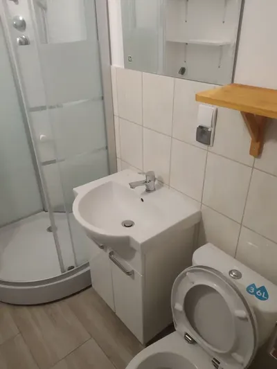 Wynajmę kawalerkę w Gdyni - miniatura 4