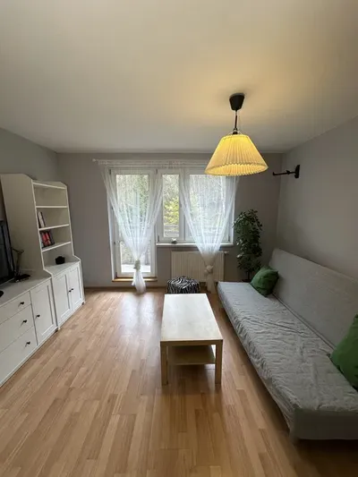 Wynajme mieszkanie 45m2 oddzielna kuchnia i 2 pokoje +