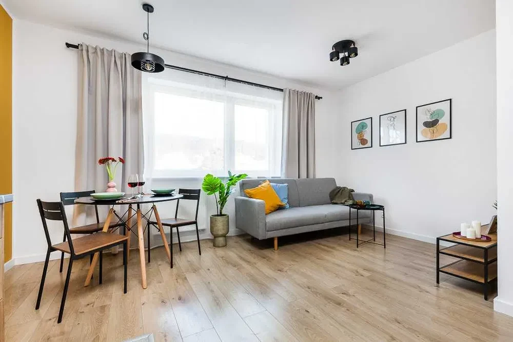Do wynajęcia 2 pokoje - Gdynia Mały Kack, blisko centrum Gdyni! - 1/8