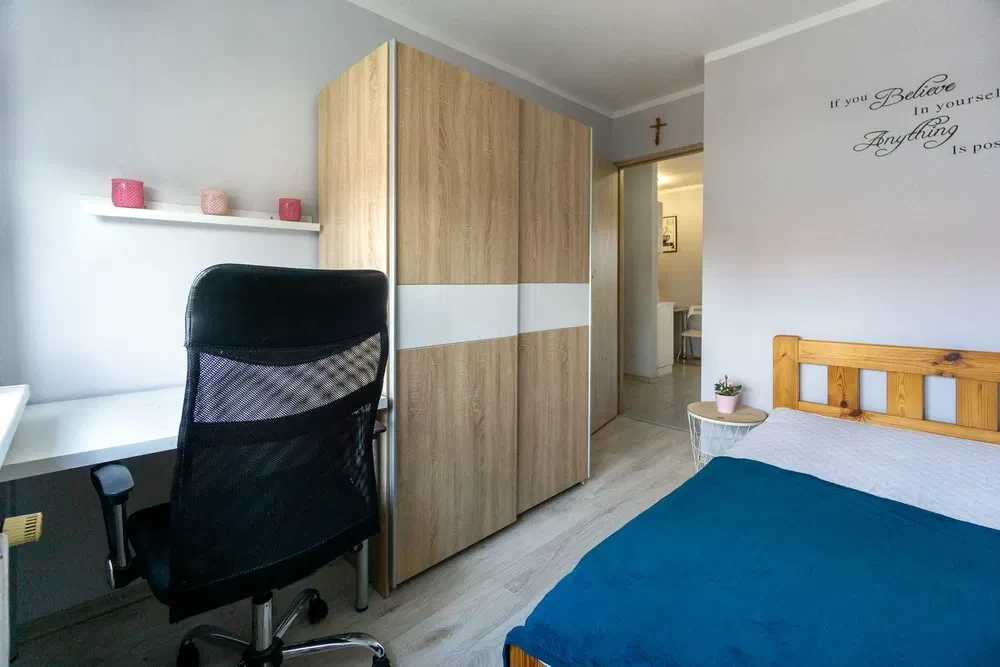 Pokój dla studentki w centrum Opola (1maja) - 1/5