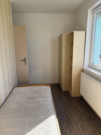 Wynajmę pokój w domu z ogrodem. - miniatura 3