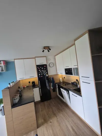 Wynajmę klimatyzowane mieszkanie 39 m² z dużym balkonem – Ruczaj, ul. Miłkowskiego 11A - miniatura 2