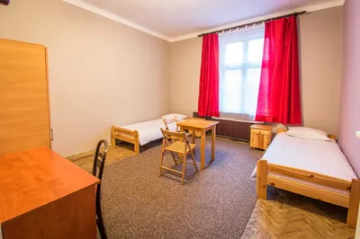 2 nieprzechodnie pokoje ul. Długa Śródmieście 70 m2 - miniatura 3