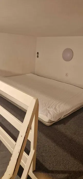 Właściciel wynajmie kawalerkę od zaraz ul. Koletek 7 -Stare Miasto bez czynszu do administracji, bez prowizji - miniatura 5