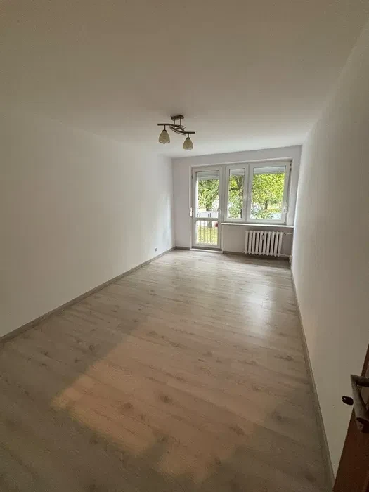 Mieszkanie 2-pokojowe | Winogrady, os. Przyjaźni | parter - 1/8