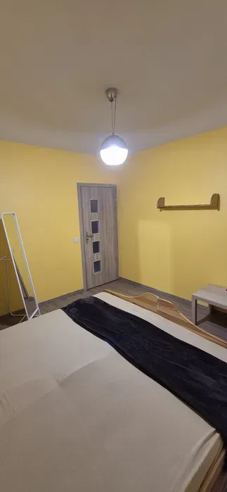 Pokój jednoosobowy lub dwuosobowy z balkonem - miniatura 3