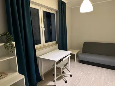 duzy pokoj z balkonem dla dziewczyny od wrzesnia, nowe budownictwo, szybki dojazd do PWr, UWr, beach bar, silownia - miniatura 2