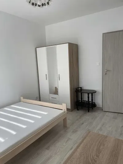 Wynajem mieszkania Kraków Nowa Huta os. Bohaterów Września - miniatura 3