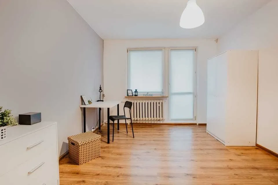 Serbska 1 * Duzy pokój * Balkon * Dostepny od już - 1/6