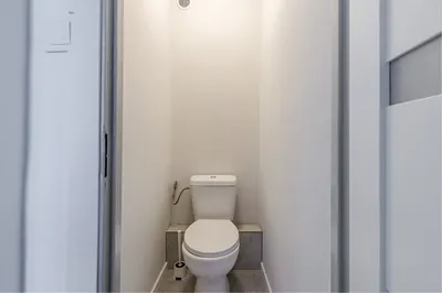 Pokój dla studenta/studentki 1550zł bez zmiennych kosztow !! - miniatura 3