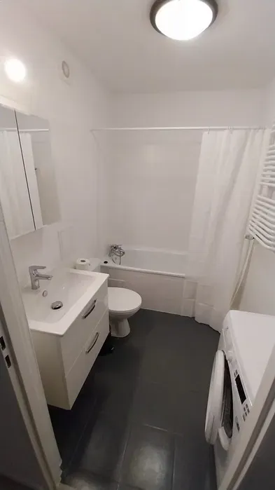 Mieszkanie 28 m2, z miejscem postojowym, ul. Śliczna - od 1 listopada - miniatura 4