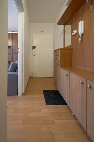 Kawalerka 36m/ Podgórze/przystanek Nowosądecka/ parking + balkon / bezpośr - miniatura 3