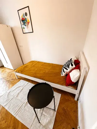 Mokotów · 10 m² room · Łazarski 3 min · metro 9 min · all included - miniatura 3