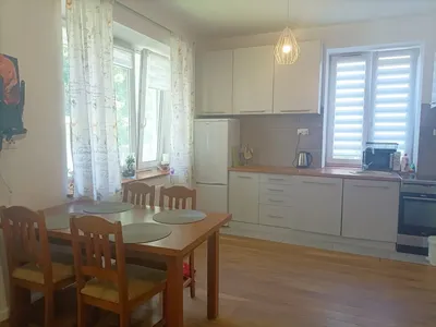 Mieszkanie grochów w odnowionej kamienicy - miniatura 2