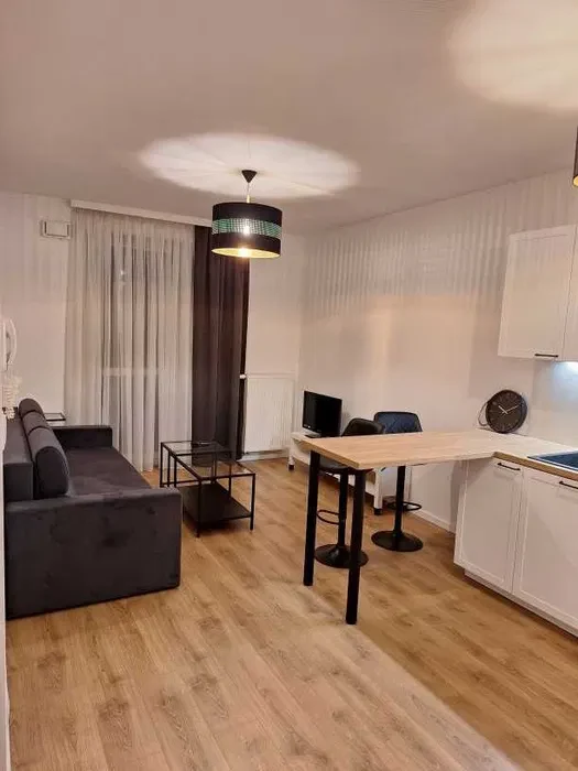 2-pokojowe mieszkanie do wynajęcia, Rembertów. - 1/8