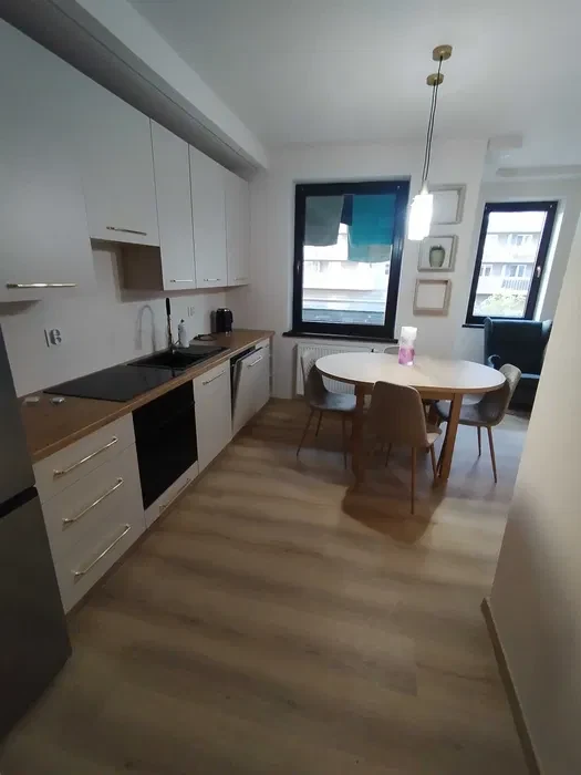 Mieszkanie 3-pokojowe o powierzchni 60 m², położone przy ul. Meiera w Krakowie, bezpośrednio. - 1/6