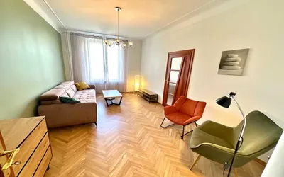 2pok-60m-Metro Ratusz Arsenał ul. Orla, Śródmieście-balkon-bardzo ciche - miniatura 3
