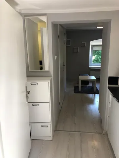 Wynajmę kawalerkę w centrum - miniatura 4