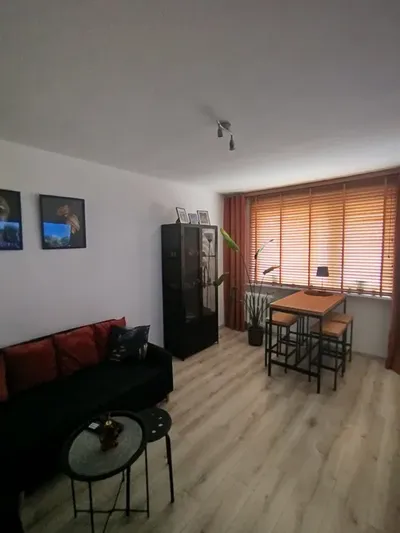 Nowoczesna kawalerka w Gdyni Chyloni - miniatura 2