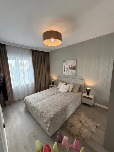 Nowy apartament na Czyżkówku w Rezydencji,urządzony o pow. 54m2, 2 pok.miejsce postojowe,teren ogrodzony. - miniatura 4