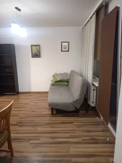 Do wynajęcia kawalerka - miniatura 3