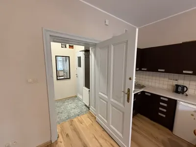 Wynajme kawalerke w centrum Poznania Rezerwacja - miniatura 3