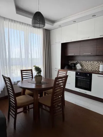 Apartament 14 piętro wynajem - miniatura 2