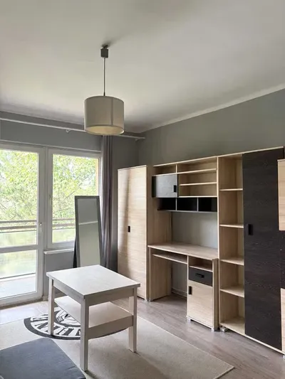 Mieszkanie na wynajem – Aleja 29 Listopada, Kraków z balkonem i piwnicą
