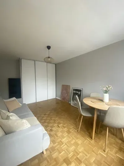 Mieszkanie 39m2 - Wola, ul. Ogrodowa , dwa pokoje STUDENCI - miniatura 2