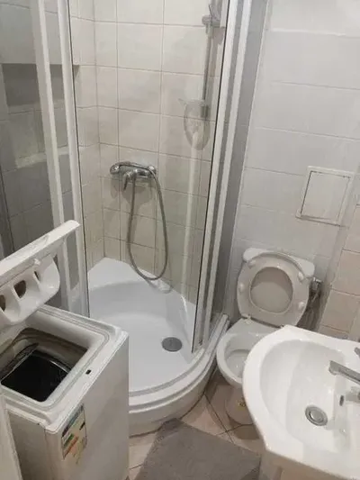 Wynajmę mieszkanie w centrum Warszawy - miniatura 2