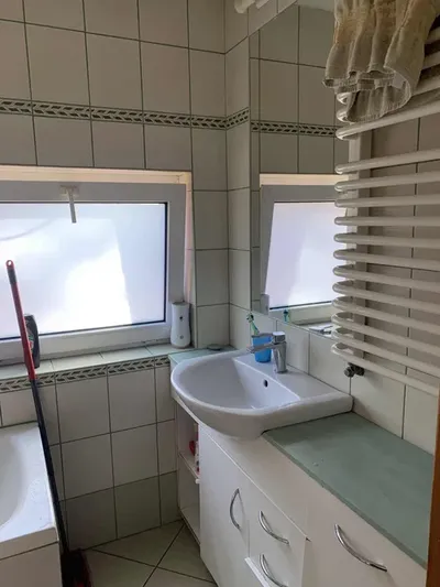 Przestronny pokój 2-osobowy 22 m² – Super lokalizacja przy Placu Grunwaldzkim w Gliwicach! - miniatura 5