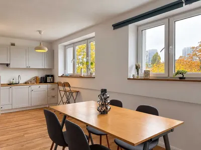 58 m² | Metro Rondo Daszyńskiego | Sypialnia z garderobą | Zieleń i cisza - Bezpośrednio. - miniatura 4