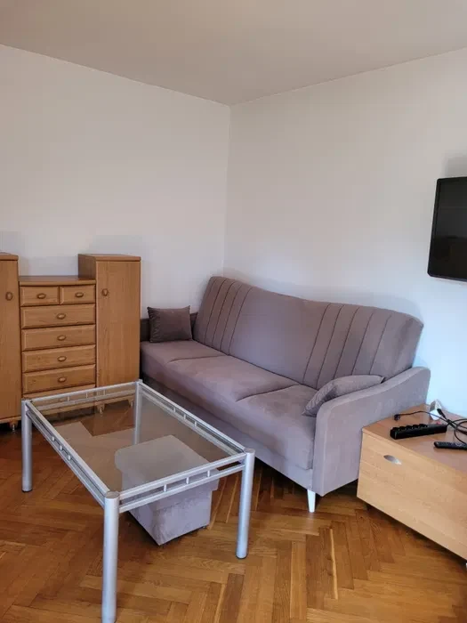 Mieszkanie z balkonem w pobliżu Ogrodu Saskiego(ul. Ćwiklińskiej) - 1/8
