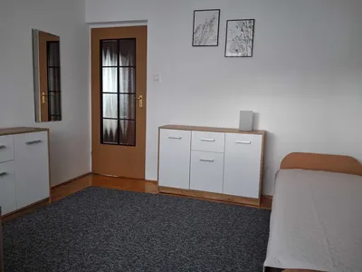 Pokój dla dziewczyny bez dodatkowych opłat - miniatura 4