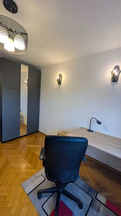 Wynajmę bezpośrednio słoneczną, przytulną kawalerkę 29 m² przy ul. Nowickiego 5 (Warszawa – Rakowiec / blisko WUM) - miniatura 4