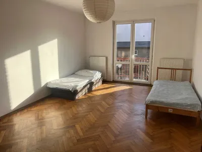 Przestronny pokój 25 m2– Centrum Sosnowca – Dla osób pracujących - miniatura 4
