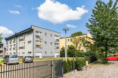 Mieszkaj sam – prywatny wyposażony i umeblowany miniapartament kilka minut od uczelni w Katowicach , prywatność i komfort na studiach , cisza spokój - miniatura 5